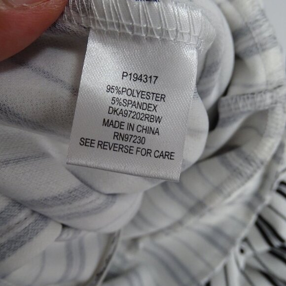 Almost Famous Striped Sleeveless Jumpsuit Women Size L Pearl Button Wide Leg NEW - Picture 10 of 16